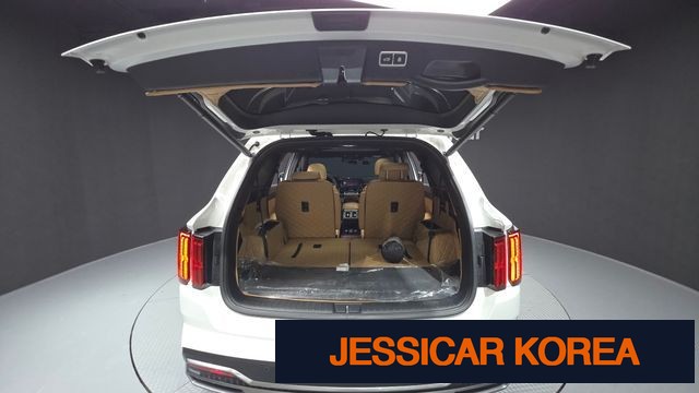 2023 Kia Sorento 4th Gen - Thumbnail 12