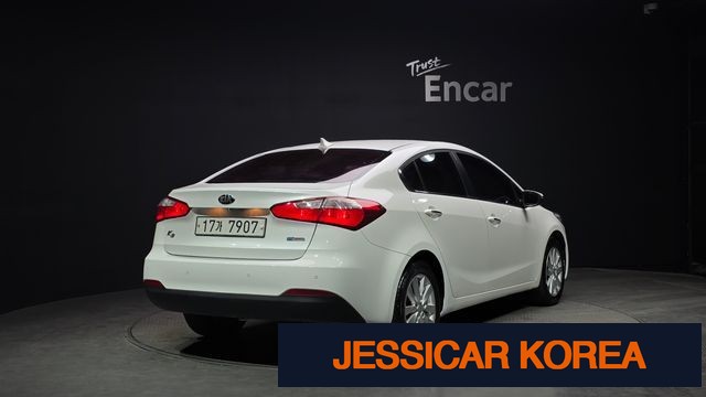 2015 Kia K3 - Thumbnail 2