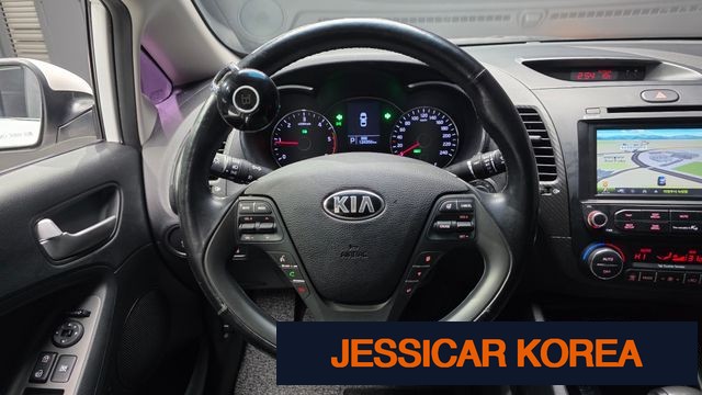 2015 Kia K3 - Thumbnail 11