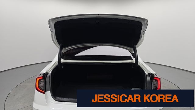 2022 Hyundai Sonata (DN8) - Thumbnail 17