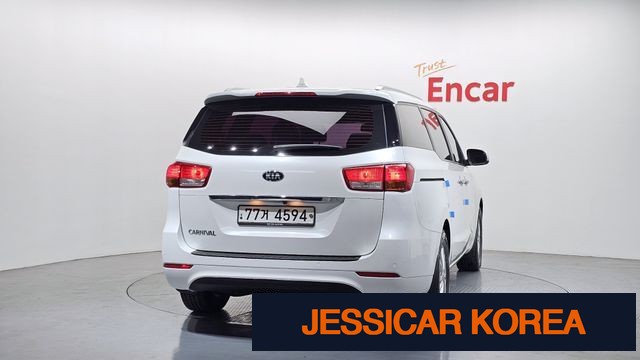 2016 Kia All New Carnival - Thumbnail 11