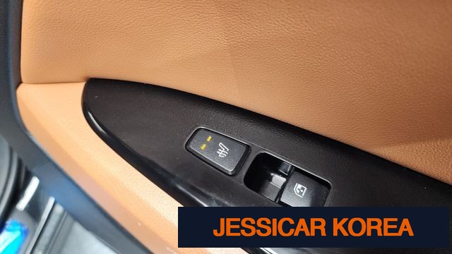 2022 Kia Sportage 5th Gen - Thumbnail 5