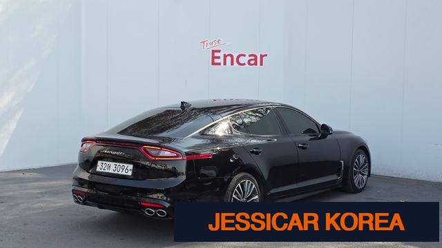 2018 Kia Stinger - Thumbnail 7