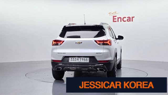 2021 Chevrolet Trailblazer - Thumbnail 3