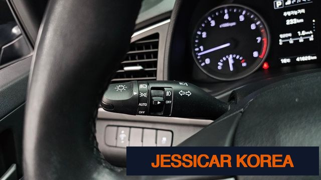 2016 Hyundai Avante AD - Thumbnail 9