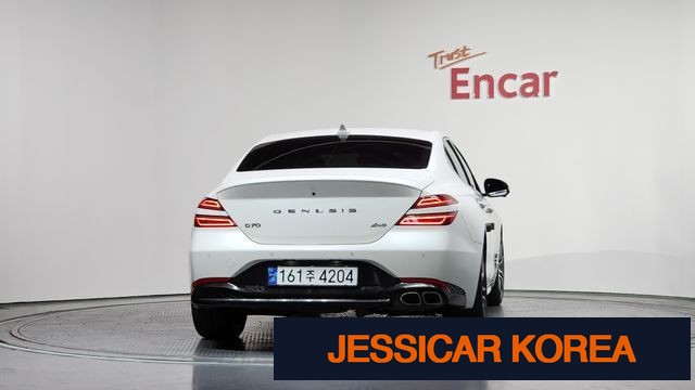 2021 Genesis The New G70 - Thumbnail 16