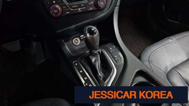 2012 Kia K5 Hybrid - Thumbnail 5