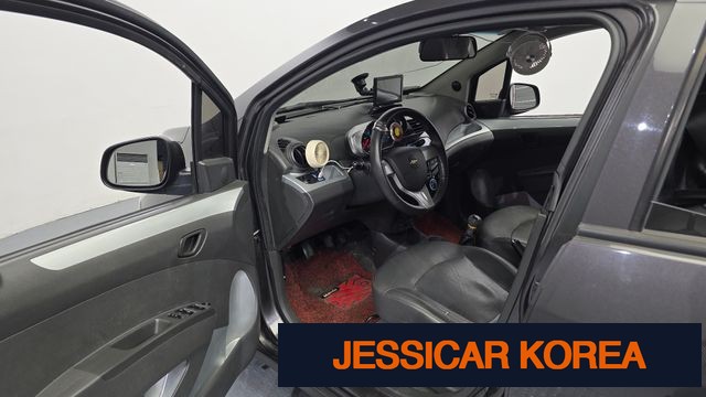 2014 Chevrolet Spark - Thumbnail 9