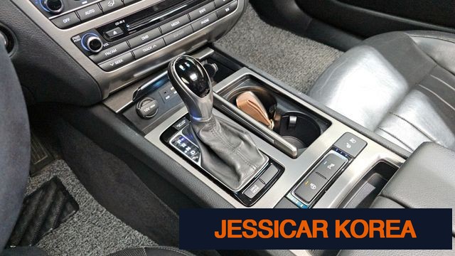 2015 Hyundai Genesis DH - Thumbnail 12