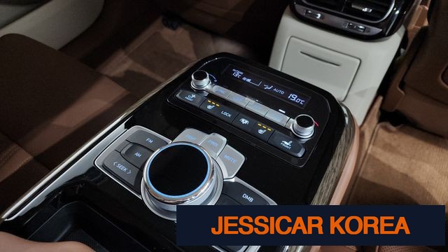2021 Genesis G90 - Thumbnail 5