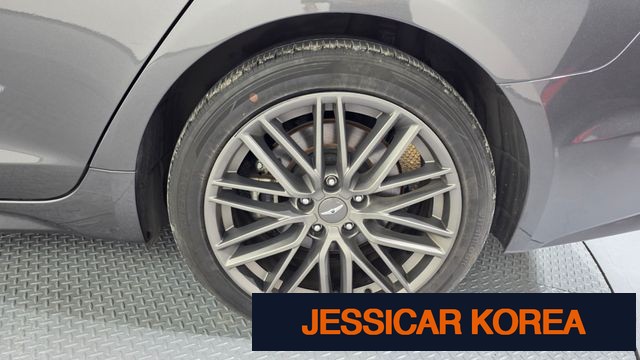 2018 Genesis G70 - Thumbnail 7