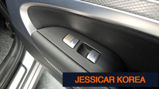 2021 Genesis The New G70 - Thumbnail 4
