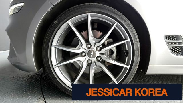 2021 Genesis The New G70 - Thumbnail 11
