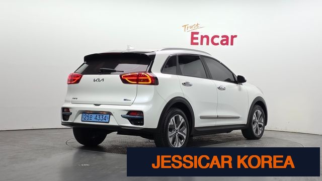 2022 Kia Niro EV - Thumbnail 15