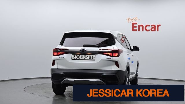 2022 Kia Seltos - Thumbnail 15