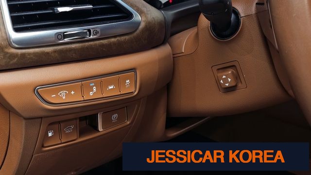 2019 Genesis G90 - Thumbnail 18