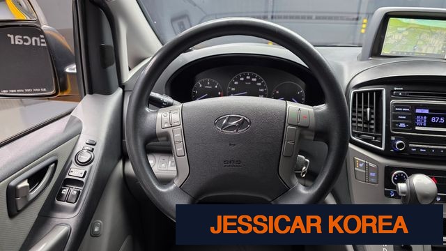 2017 Hyundai Grand Starex - Thumbnail 3