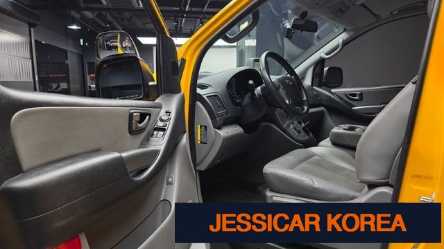 2017 Hyundai Grand Starex - Thumbnail 8