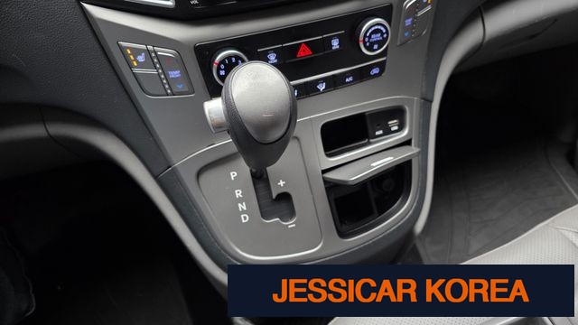 2017 Hyundai Grand Starex - Thumbnail 14