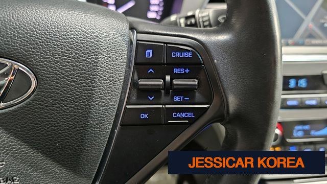 2015 Hyundai LF Sonata Hybrid - Thumbnail 2