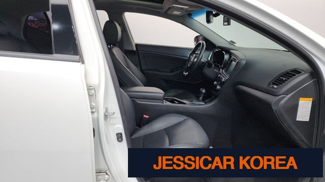 2015 Kia K5 Hybrid - Thumbnail 12
