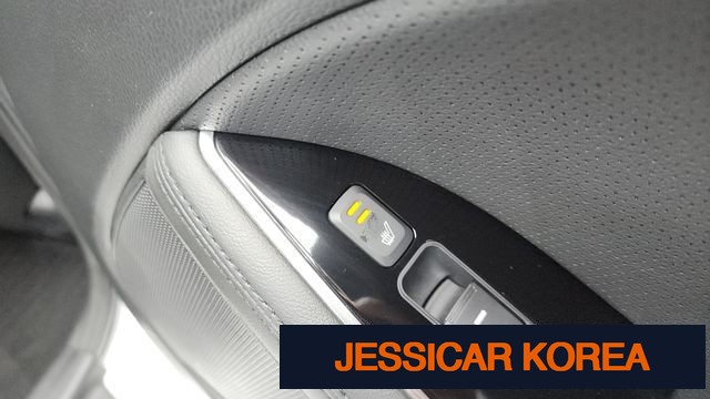 2015 Kia K5 Hybrid - Thumbnail 16