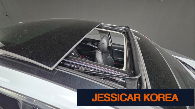 2018 Genesis G70 - Thumbnail 2