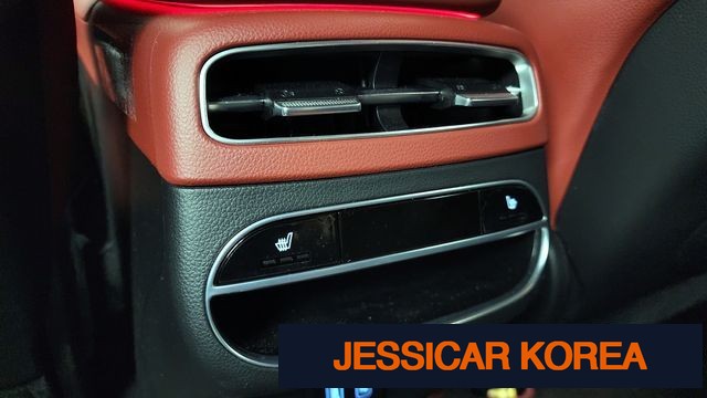 2023 Genesis GV70 - Thumbnail 2