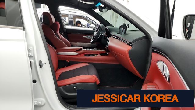 2023 Genesis GV70 - Thumbnail 8