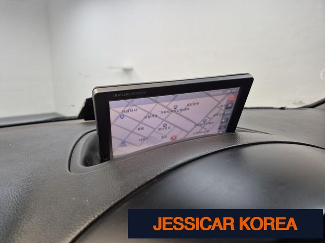 2015 Hyundai Grand Starex - Thumbnail 14