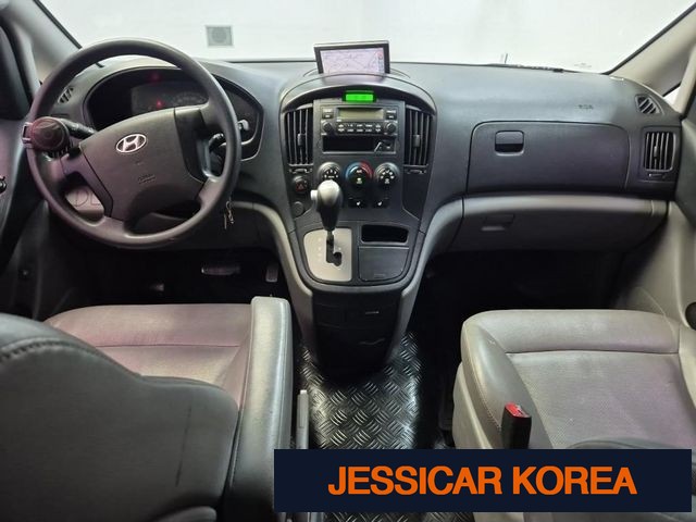 2015 Hyundai Grand Starex - Thumbnail 15