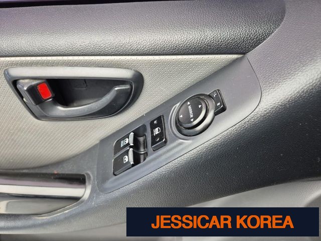 2015 Hyundai Grand Starex - Thumbnail 17