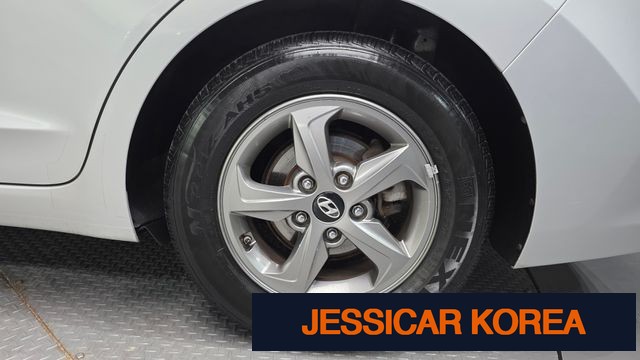 2016 Hyundai Avante AD - Thumbnail 14