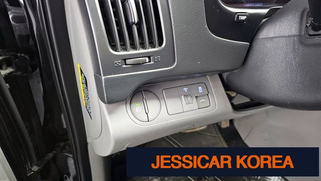 2017 Hyundai Grand Starex - Thumbnail 4