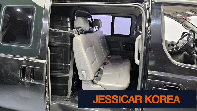 2017 Hyundai Grand Starex - Thumbnail 17