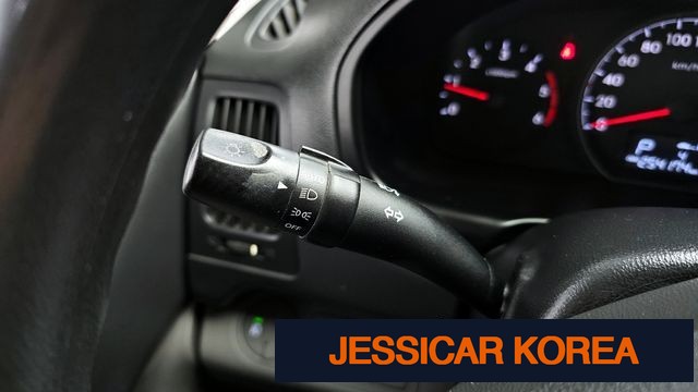 2017 Hyundai Grand Starex - Thumbnail 19