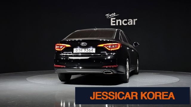 2015 Hyundai LF Sonata - Thumbnail 10