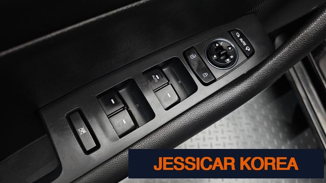 2015 Hyundai LF Sonata - Thumbnail 14