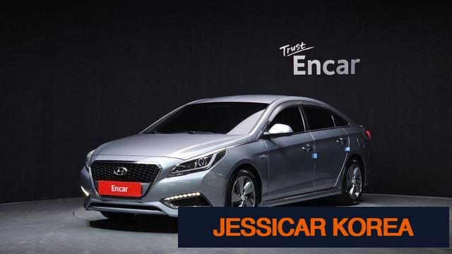 2016 Hyundai LF Sonata Hybrid - Thumbnail 5