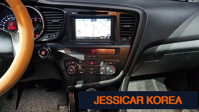 2011 Kia K5 - Thumbnail 5