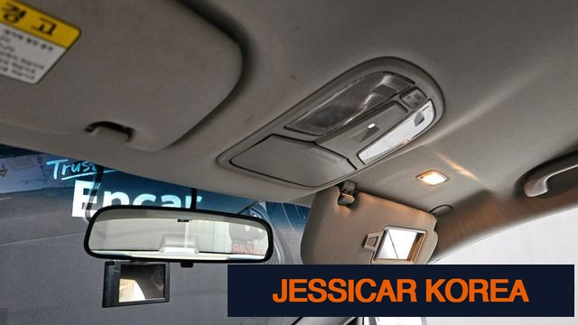 2011 Kia K5 - Thumbnail 10