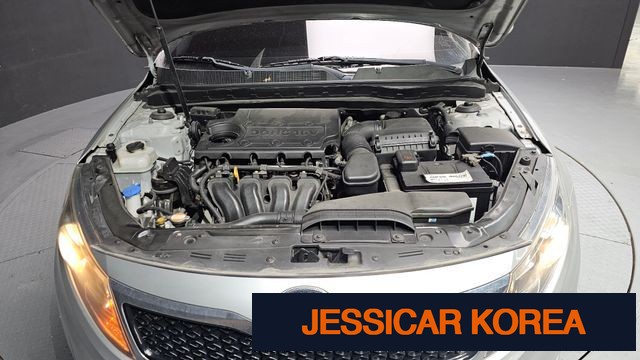 2011 Kia K5 - Thumbnail 16