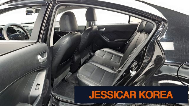 2013 Kia K3 - Thumbnail 9