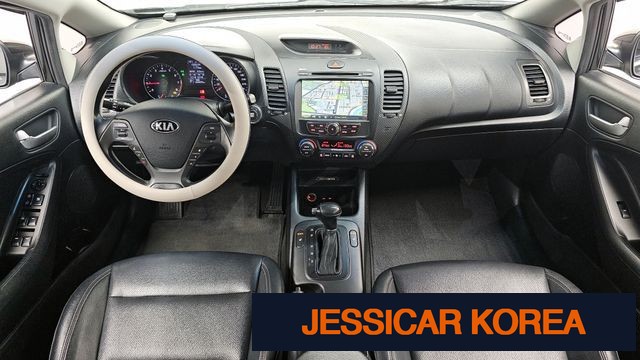 2013 Kia K3 - Thumbnail 13