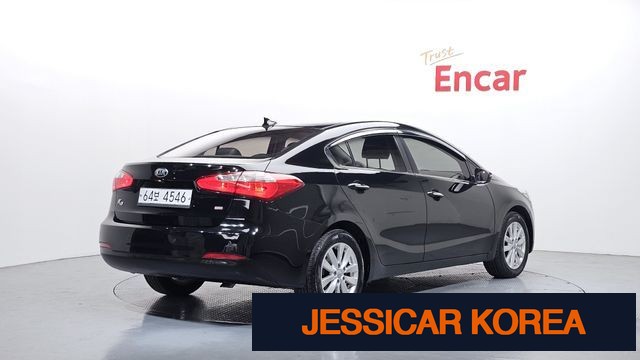 2013 Kia K3 - Thumbnail 16