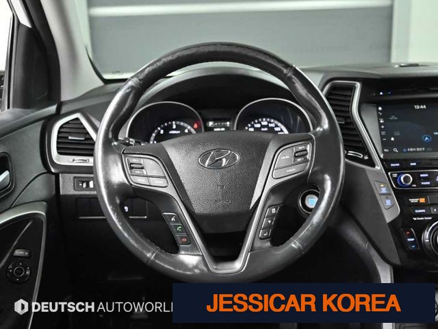 2018 Hyundai Santa Fe The Prime - Thumbnail 3