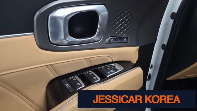 2023 Kia Sorento 4th Gen - Thumbnail 9