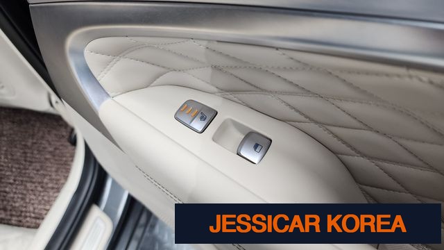 2019 Genesis G70 - Thumbnail 12