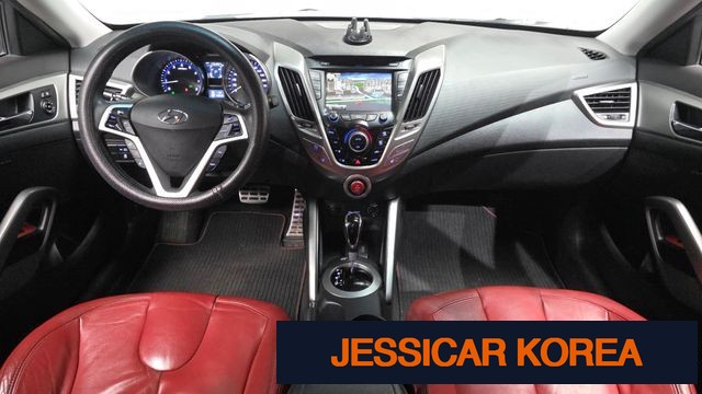 2012 Hyundai Veloster - Thumbnail 2