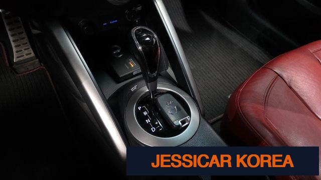 2012 Hyundai Veloster - Thumbnail 8